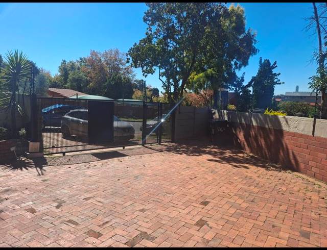 3 BEDROOM HOUSE FOR SALE IN BLAIRGOWRIE